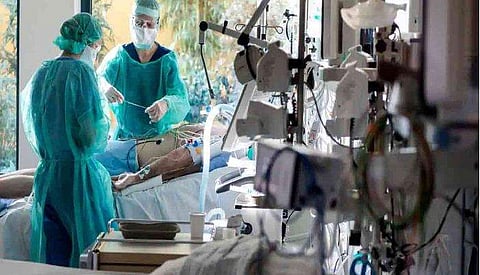 120 തടവുകാര്‍ക്ക് കോവിഡ് ; ഝാന്‍സിയില്‍ ആശങ്ക ; യുപിയില്‍ കോവിഡ് വ്യാപനം രൂക്ഷമാകുന്നു