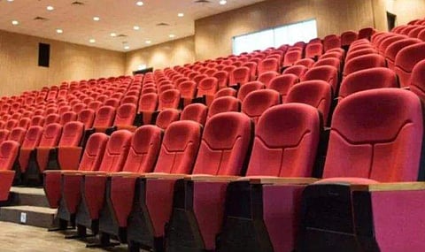 സ്‌കൂളുകള്‍ അടഞ്ഞുകിടക്കും, മെട്രോ ഓടില്ല, സിനിമാ തിയേറ്ററുകളും ജിമ്മുകളും തുറക്കാന്‍ സാധ്യത: റിപ്പോര്‍ട്ടുകള്‍