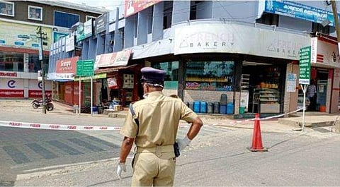 ആശങ്കയായി വാളാട് ; 51 പേര്‍ക്ക് കൂടി കോവിഡ് സ്ഥിരീകരിച്ചു ; തവിഞ്ഞാലില്‍ ട്രിപ്പിള്‍ ലോക്ക്ഡൗണ്‍