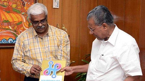 ശിവശങ്കറിനെ ഐടി സെക്രട്ടറി സ്ഥാനത്തുനിന്നും മാറ്റി