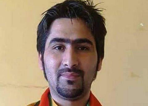 കശ്മീരിൽ ബിജെപി നേതാവും അച്ഛനും സഹോദരനും തീവ്രവാദികളുടെ വെടിയേറ്റ് മരിച്ചു