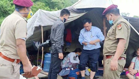 ആശുപത്രിയില്‍ ഡോക്ടറില്ല; പൂര്‍ണ ഗര്‍ഭിണിക്ക് ശസ്ത്രക്രിയ നടത്തി എംഎല്‍എ