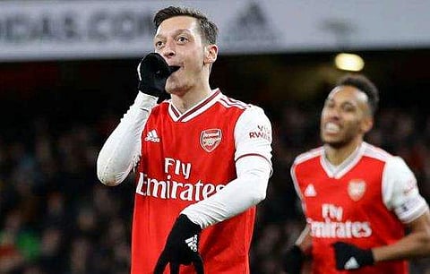 എപ്പോള്‍ ആഴ്‌സണല്‍ വിടണമെന്ന് ഞാന്‍ തീരുമാനിക്കും, ക്ലബ് അവഗണിക്കുമ്പോഴും നിലപാടിലുറച്ച് മെസൂട് ഓസില്‍