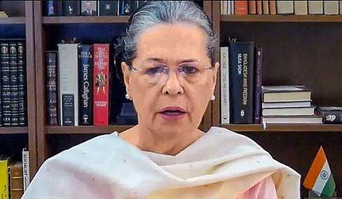 രാജ്യത്ത് ചോദ്യങ്ങൾ ഉന്നയിക്കാനും വിയോജിക്കാനുമുള്ള സ്വാതന്ത്ര്യമുണ്ടോ? കേന്ദ്ര സർക്കാരിനെ രൂക്ഷമായി വിമർശിച്ച് സോണിയ ​ഗാന്ധി