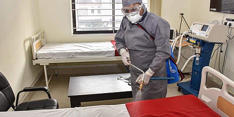 ഓണത്തിന് പുറത്ത് നിന്ന് എത്തുന്നവര്‍ക്ക് ക്വാറന്റൈന്‍ നിര്‍ബന്ധം; നിരീക്ഷണം ശക്തമാക്കാന്‍ ജാഗ്രതാ സമിതികള്‍ക്ക് നിര്‍ദേശം നല്‍കി