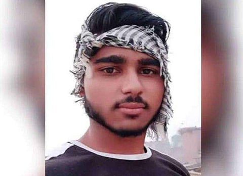 പ്രതിസന്ധിയെത്തുടർന്ന് ശമ്പളം കുറച്ചു; വീട്ടുടമയെ കഴുത്തറുത്ത് കൊന്ന് കിണറ്റിൽ തള്ളി ; ബൈക്കും മൊബൈൽ ഫോണുമായി ജോലിക്കാരൻ 'മുങ്ങി', അറസ്റ്റ്