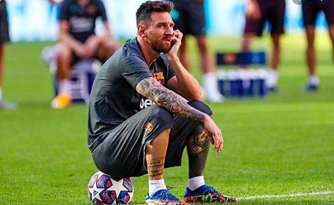 ഗാര്‍ഡിയോളയുമായി സംസാരിച്ച് മെസി, ഒരുപടി മുന്‍പേ മാഞ്ചസ്റ്റര്‍ യുനൈറ്റഡ്; പോരിലേക്ക് പിഎസ്ജിയും ഇന്റര്‍ മിലാനും