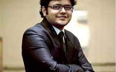 പഠനത്തിനായി വീട് വിട്ടുനിന്നത് 18 കൊല്ലം, കുഗ്രാമത്തില്‍ നിന്ന് അമേരിക്കയിലേക്ക്; ശമ്പളം 1.6 കോടി, 29കാരന്റെ കഠിനാധ്വാനത്തിന്റെ കഥ