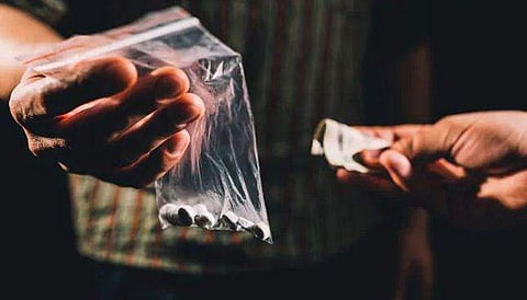 പ്രമുഖ സിനിമാതാരങ്ങളും സംഗീതജ്ഞരും നാര്‍ക്കോട്ടിക്‌സ് നിരീക്ഷണത്തില്‍ ; മയക്കുമരുന്ന് സംഘങ്ങളുമായി അടുത്ത ബന്ധമെന്ന് വെളിപ്പെടുത്തല്‍