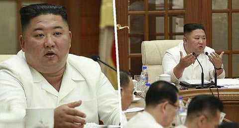 കിം ജോങ് ഉൻ കോമയിൽ അല്ല; ആരോ​ഗ്യവാനായി യോ​ഗത്തിൽ പങ്കെടുക്കുന്ന ചിത്രം പങ്കിട്ട് ഉത്തര കൊറിയ