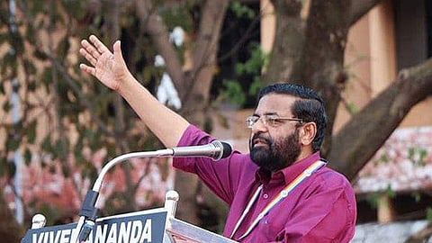 പെറ്റമ്മയെ എന്ന് തള്ളിപ്പറയും എന്ന കാര്യം മാത്രം അന്വേഷിച്ചാല്‍ മതി; സ്വര്‍ണക്കടത്ത് കേസില്‍ വമ്പന്‍ സ്രാവുകള്‍ കുടുങ്ങും, ബിജെപിക്കെതിരെ കടകംപള്ളി