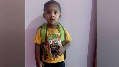 കണ്ടെടുത്തത് രണ്ട് നാണയങ്ങൾ ; കുട്ടിയുടെ മരണകാരണം നാണയം വിഴുങ്ങിയതല്ലെന്ന് പോസ്റ്റ്മോർട്ടത്തിൽ പ്രാഥമിക നി​ഗമനം