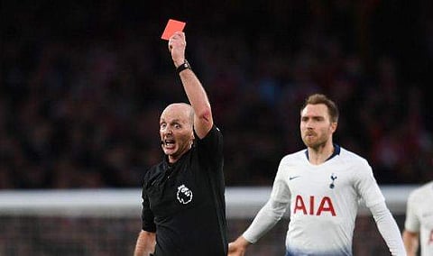 ചുമച്ചാല്‍ ഇനി ചുവപ്പ് കാര്‍ഡ്; പുതിയ നിയമവുമായി ഇം​ഗ്ലീഷ് ഫുട്ബോൾ