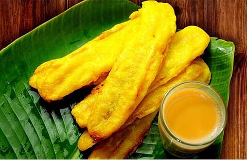 ആദ്യ ദിനം അഞ്ചു പഴംപൊരി, രണ്ടാം ദിനം പുട്ടും പരിപ്പു കറിയും; ചായക്കടയില്‍ 'വിചിത്ര' മോഷണം