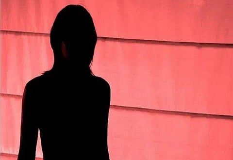 ലൈംഗികബന്ധത്തിലൂടെ പ്രേതബാധ കയറും; ഭര്‍ത്താവുമൊത്തുള്ള 'സംഗമ'ത്തിന് പിതാവ് തടസം; പൊലീസില്‍ പരാതി 