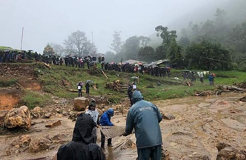 പെട്ടിമുടിയില്‍ ഒരു മൃതദേഹം കൂടി കണ്ടെത്തി, മരണം 27; തിരച്ചില്‍ ദുഷ്‌കരം