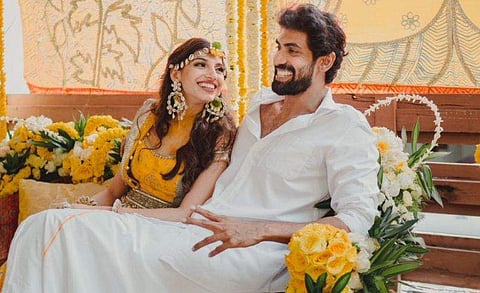 മിഹീകയെ ചേര്‍ത്തുപിടിച്ച് റാണ ദഗ്ഗുബാട്ടി; ഹല്‍ദി ചടങ്ങുകളുടെ ചിത്രങ്ങള്‍ വൈറല്‍