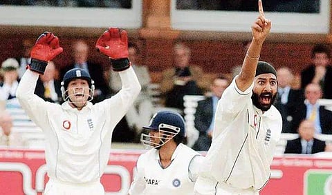 സച്ചിനെ പുറത്താക്കിയ എന്റെ ഡെലിവറി നോക്കൂ, വോണിന്റെ നൂറ്റാണ്ടിന്റെ പന്തിനേക്കാള്‍ മനോഹരമാണത്: മോണ്ടി പനേസര്‍