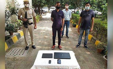 ഇരുട്ടില്‍ ഒറ്റക്കൈ കൊണ്ട് തീപ്പെട്ടി കത്തിച്ചു, അതിവിദഗ്ധമായി മോഷണം, വീഡിയോ കുടുക്കി; അംഗപരിമിതന്‍ പിടിയില്‍ 