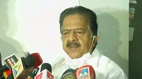 'സംസ്ഥാനത്ത് ഒരു മന്ത്രിയെ ചോദ്യം ചെയ്യുന്നത് ആദ്യം', കെ ടി ജലീല്‍ രാജിവെയ്ക്കണം: രമേശ് ചെന്നിത്തല