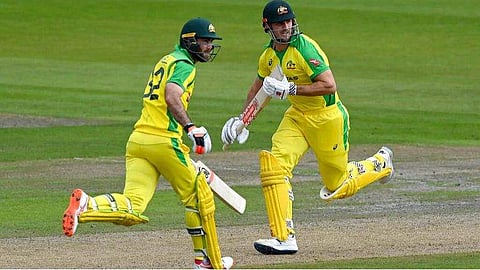 ബില്ലിങ്ങ്‌സിന്റെ സെഞ്ചുറി പാഴായി, ലോക ചാമ്പ്യന്മാരെ പിടിച്ചുകെട്ടി ഹസല്‍വുഡും സാംപയും