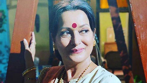 നടി ഹിമാനി ശിവപുരിക്ക് കോവിഡ്; ആശുപത്രിയിൽ പ്രവേശിപ്പിച്ചു