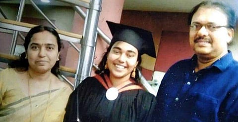 'എന്നെ വഞ്ചിച്ചു, കോടികളുടെ കടക്കാരനാക്കി'; ശ്രീകുമാറും കുടുംബവും ജീവനൊടുക്കിയത് ചതിച്ചവരുടെ പേരുകൾ എഴുതിവച്ച്