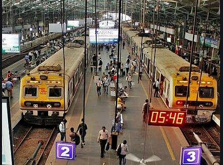 പ്രധാന സ്റ്റേഷനുകളില്‍ ഇനി യൂസര്‍ ഫീ നല്‍കണം; ടിക്കറ്റിനൊപ്പം അധിക തുക ഈടാക്കാന്‍ ഒരുങ്ങി റെയില്‍വേ