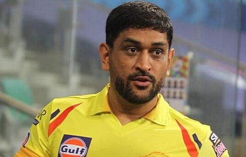 എത്ര സുന്ദരന്‍! ധോനിയുടെ പുതിയ ലുക്കില്‍ സാക്ഷിക്ക് പറയാനുള്ളത് 