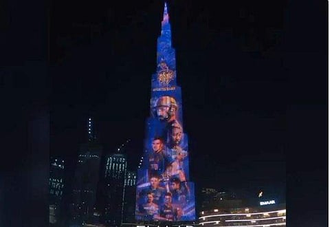 ബുര്‍ജ് ഖലീഫയില്‍ മിന്നി തിളങ്ങി, കര്‍ട്ടന്‍ റെയ്‌സറെന്ന് കൊല്‍ക്കത്ത; ഇന്ന് മുംബൈക്കെതിരെ 