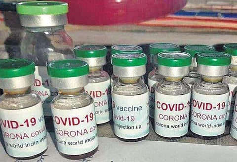 വ്യാജ കോവിഡ് വാക്‌സിനുമായി 32കാരൻ, രഹസ്യവിവരം ലഭിച്ചു; പിടിച്ചെടുത്തത് നിരവധി കുപ്പികൾ