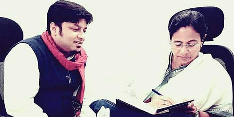 അനുപം ഹസ്ര മമത ബാനര്‍ജിക്കൊപ്പം/ചിത്രം: പിടിഐ