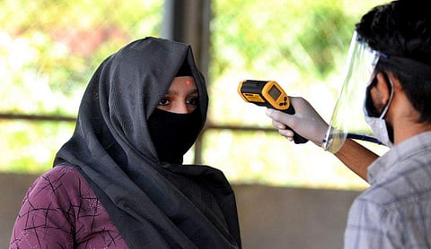 നാല് ജില്ലകളില്‍ ആയിരത്തിന് മുകളില്‍ കോവിഡ് ബാധിതര്‍; അതീവ ഗുരുതര സാഹചര്യം; ജില്ല തിരിച്ചുള്ള കണക്ക്