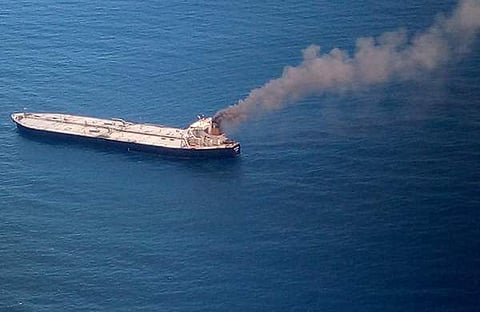 ഇന്ത്യന്‍ ഓയില്‍ കോര്‍പ്പറേഷന്റെ എണ്ണക്കപ്പലില്‍ തീപിടിത്തം, അപകടം ശ്രീലങ്കന്‍ കടലില്‍