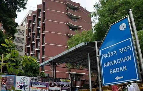 ബീഹാറില്‍ നവംബറില്‍ നിയമസഭ തെരഞ്ഞെടുപ്പ് ; 65 സീറ്റുകളിലേക്ക് ഉപതെരഞ്ഞെടുപ്പും ഒപ്പം നടത്താന്‍ കേന്ദ്ര തെരഞ്ഞെടുപ്പ് കമ്മീഷന്‍