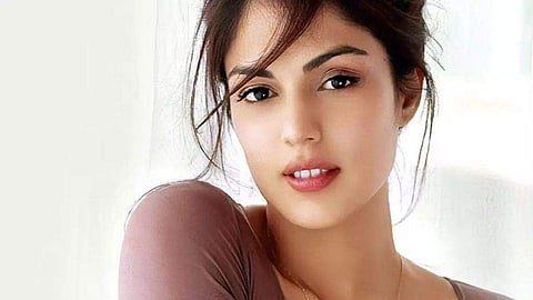 'ഇത് വേട്ടയാടല്‍, അറസ്റ്റ് വരിക്കാന്‍ റിയ ചക്രബര്‍ത്തി തയ്യാര്‍' 