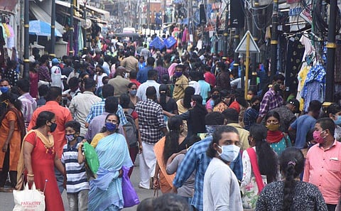 തിരുവനന്തപുരത്തെ ഓണത്തിരക്ക്/ ഫയല്‍ ചിത്രം