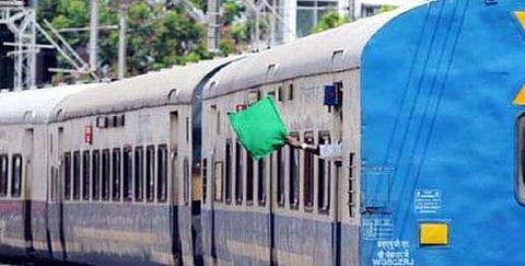 ആളില്ല; ജനശതാബ്ദി അടക്കം മൂന്ന് സ്പെഷ്യൽ ട്രെയിനുകൾ റദ്ദാക്കി; ശനിയാഴ്ച മുതൽ ഓടില്ല