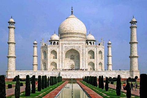 ആറ് മാസങ്ങൾക്ക് ശേഷം താജ്മഹൽ തുറക്കുന്നു; 21 മുതൽ സന്ദർശകർക്ക് പ്രവേശിക്കാം
