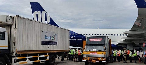 കോവിഡ് വാക്‌സിന്‍ കൊച്ചിയിലെത്തി / ന്യൂ ഇന്ത്യന്‍ എക്‌സ്പ്രസ് ചിത്രം