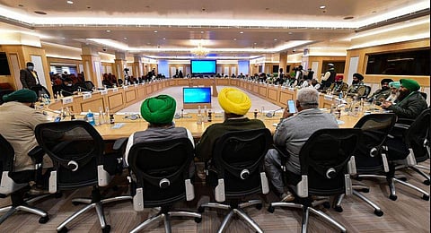 ഡല്‍ഹി വിജ്ഞാന്‍ ഭവനിലാണ് ചര്‍ച്ച നടന്നത്/ പിടിഐ ചിത്രം