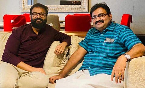 ജയസൂര്യയും കൊച്ചി മേയർ അനിൽകുമാറും കൂടിക്കാഴ്ചക്കിടെ/ ഫേയ്സ്ബുക്ക്