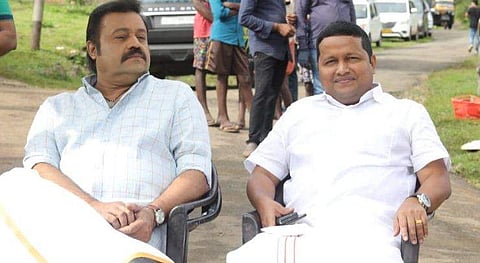 സുരേഷ് ​ഗോപിയും ജോബി ജോർജും കാവലിന്റെ ചിത്രീകരണത്തിനിടെ/ ഫേയ്സ്ബുക്ക്