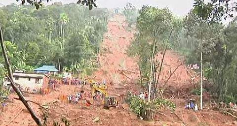 ഉരുള്‍പൊട്ടല്‍ ഉണ്ടായ കൊക്കയാറില്‍ നിന്നുള്ള ടെലിവിഷന്‍ ദൃശ്യം