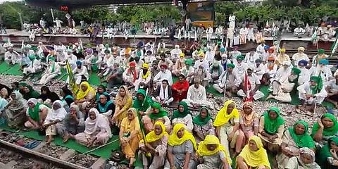 സംയുക്ത കിസാന്‍ മോര്‍ച്ചയുടെ നേതൃത്വത്തില്‍ നടത്തുന്ന റെയില്‍ ഉപരോധം