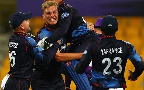 സ്‌കോട്‌ലാന്‍ഡിന്റെ വിക്കറ്റ് വീഴ്ത്തിയ നമീബയുടെ ആഹ്ലാദപ്രകടനം/ image credit: T20 World Cup