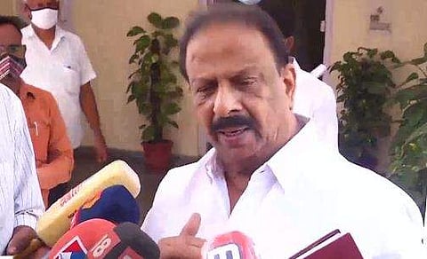 കെ സുധാകരൻ മാധ്യമങ്ങളോട് സംസാരിക്കുന്നു / ടെലിവിഷൻ ചിത്രം