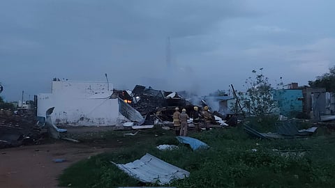 പൊട്ടിത്തെറിയില്‍ തകര്‍ന്നവീട്