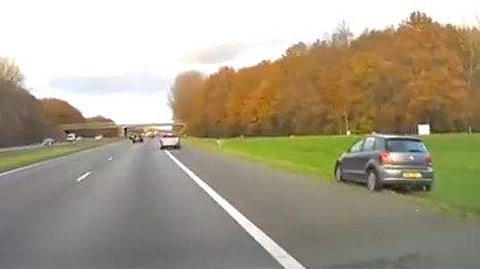 ഡ്രൈവര്‍ അബോധാവസ്ഥയിലായതിനെ തുടര്‍ന്ന് നിയന്ത്രണം നഷ്ടപ്പെട്ട കാര്‍