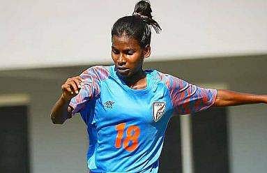 തെലങ്കാന - തമിഴ്‌നാട് മത്സരത്തിനിടെ ചിത്രം /ട്വിറ്റര്‍